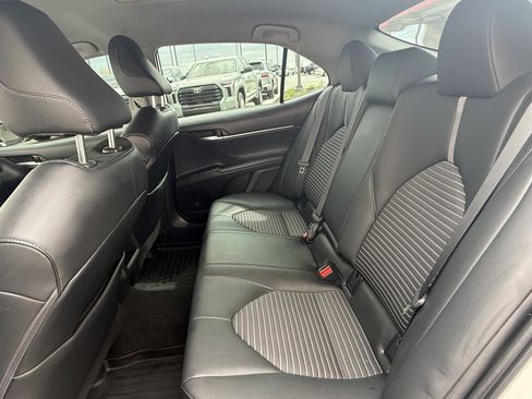 Certified 2022 Toyota Camry SE image 16