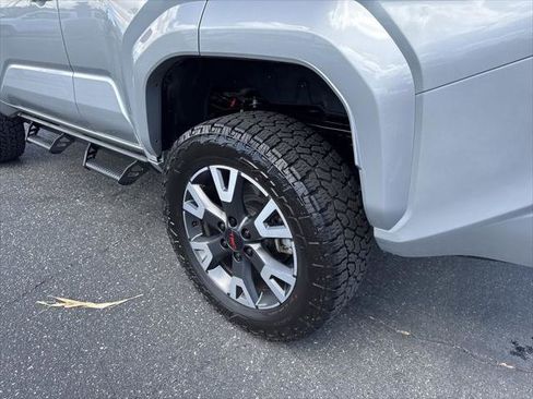 Certified 2025 Toyota 4Runner TRD Sport Premium AWD/4WD image 9