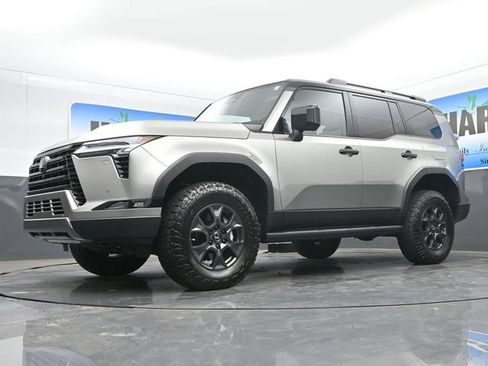Used 2026 Lexus GX 550 w/ Accessory Package (CT) AWD/4WD image 21