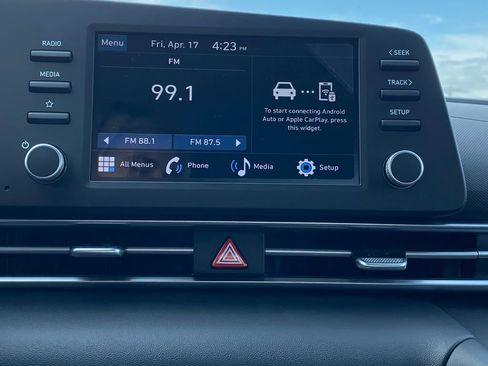 New 2026 Hyundai Elantra SE FWD image 15
