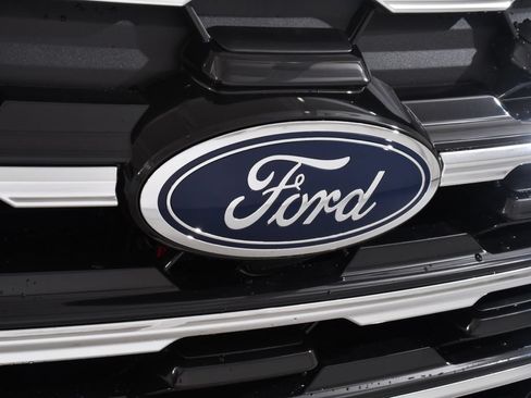 New 2026 Ford Explorer Active w/ Active Comfort Package AWD/4WD image 22