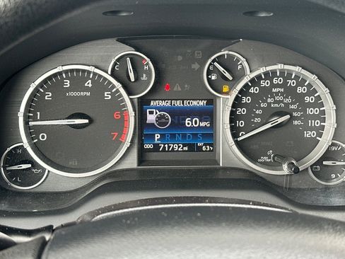 Used 2015 Toyota Tundra SR5 w/ SR5 Upgrade Package image 21