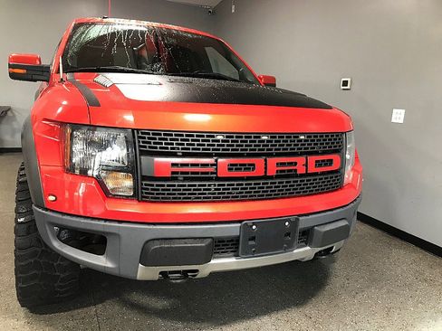 Used 2010 Ford F150 Raptor image 8