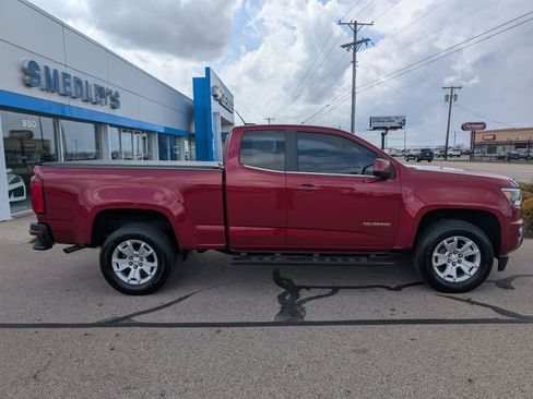Used 2018 Chevrolet Colorado LT w/ LT Convenience Package image 3
