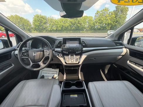 Certified 2024 Honda Odyssey Elite image 13