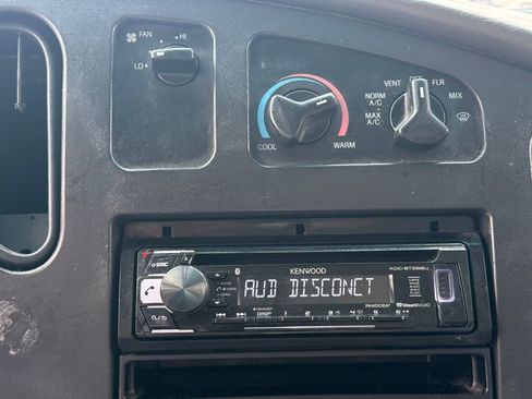 Used 2008 Ford E-250 and Econoline 250 image 20