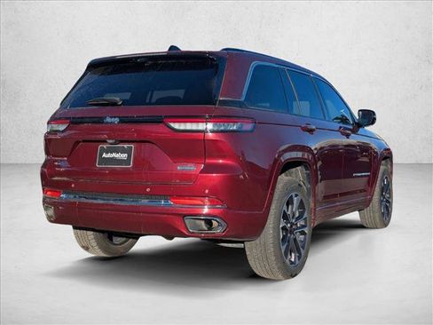 Used 2022 Jeep Grand Cherokee Overland w/ Luxury Tech Group IV image 6