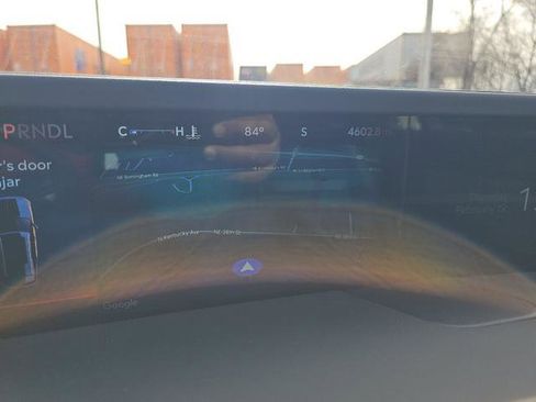 Used 2024 Lincoln Nautilus Reserve w/ Equipment Group 202A image 13