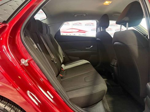 Used 2024 Hyundai Elantra SEL FWD image 37