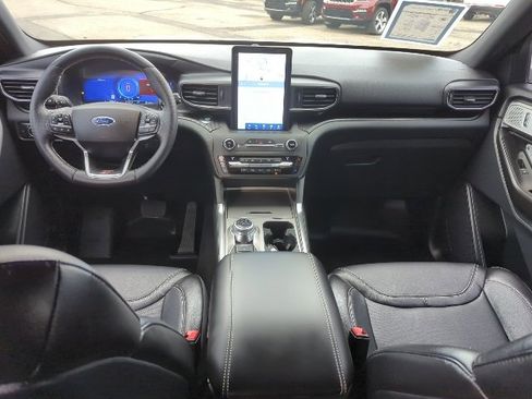 Used 2020 Ford Explorer ST w/ Premium Technology Package image 7