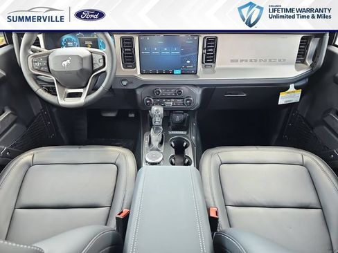 New 2026 Ford Bronco Outer Banks w/ Sasquatch Package AWD/4WD image 11
