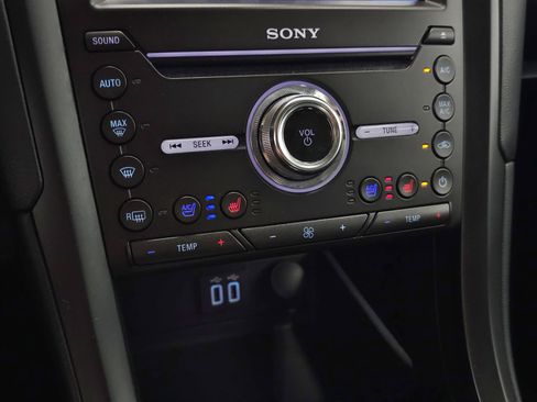 Used 2020 Ford Fusion Titanium FWD image 27