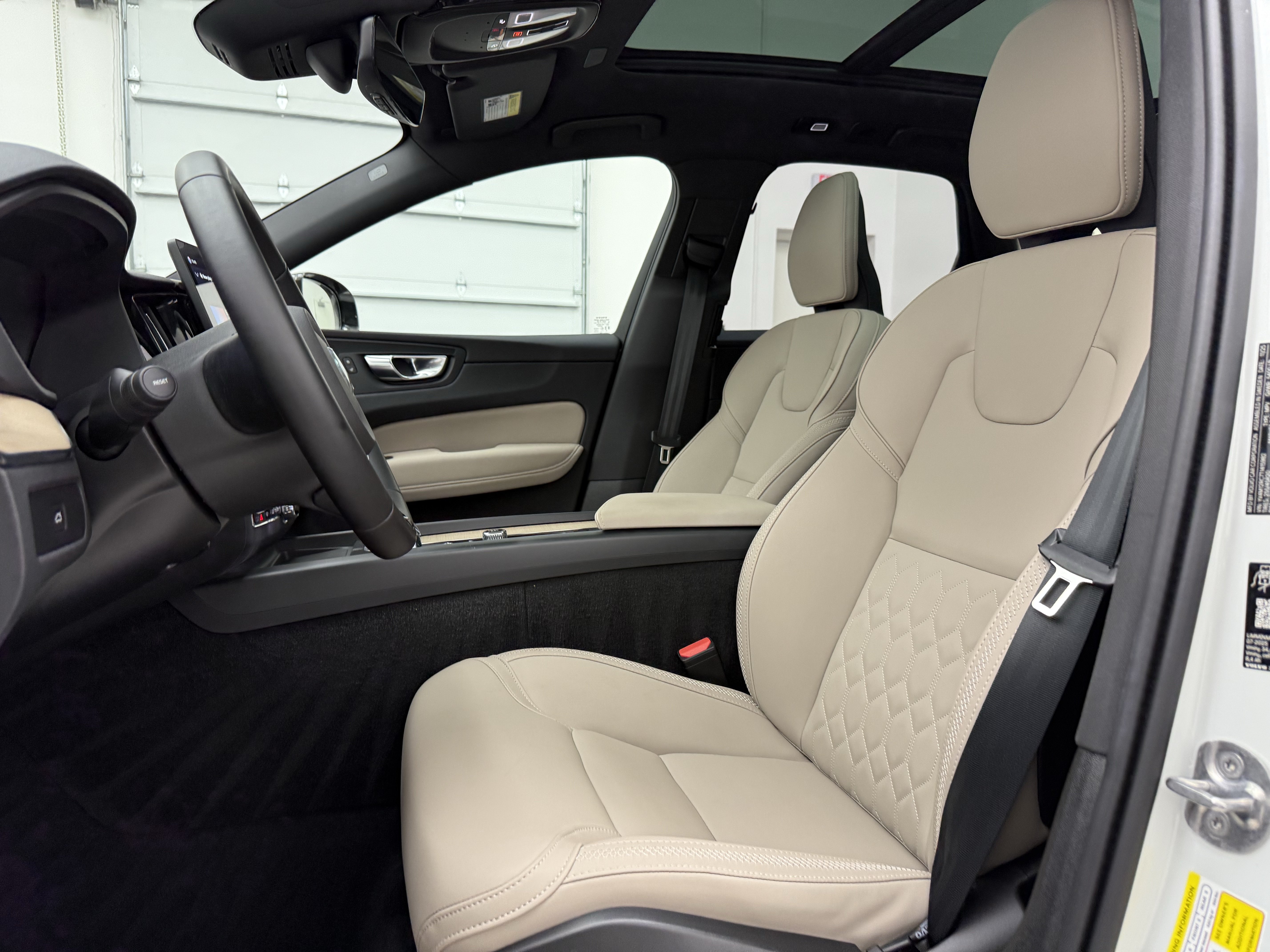Certified 2026 Volvo XC60 B5 Plus AWD/4WD image 13