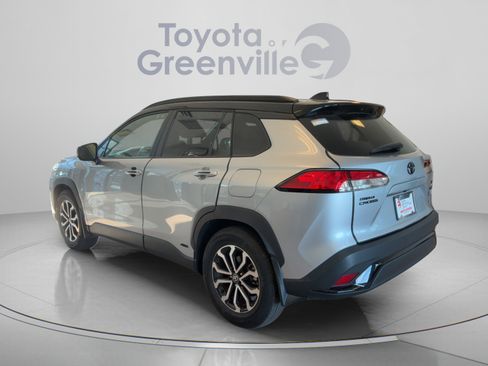Used 2024 Toyota Corolla Cross AWD Hybrid w/ Moonroof Package image 4