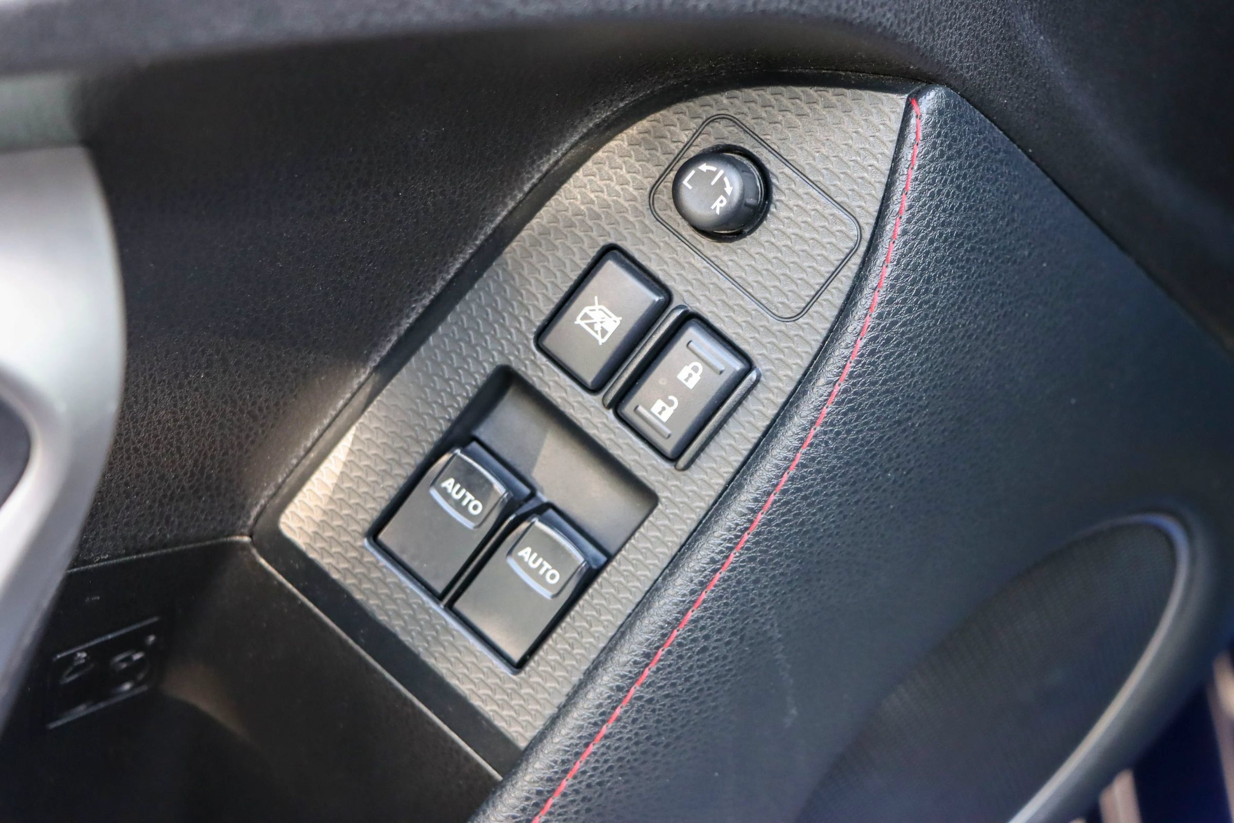 Used 2015 Scion FR-S RWD image 11