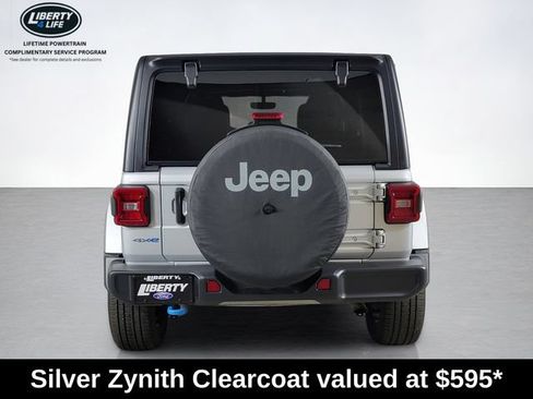 Used 2023 Jeep Wrangler Unlimited Sahara w/ Cold Weather Group AWD/4WD image 4