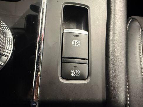 Used 2024 Mitsubishi Outlander SE FWD image 48