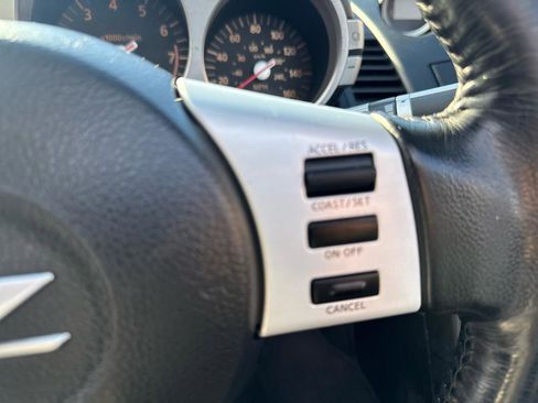 Used 2004 Nissan 350Z Touring image 27