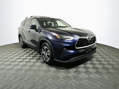 Used 2023 Toyota Highlander XLE