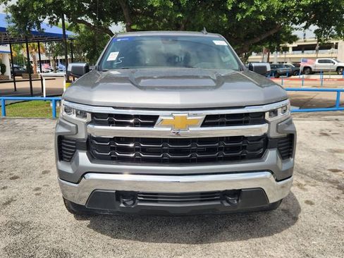 Used 2023 Chevrolet Silverado 1500 LT image 2