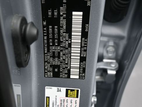 Used 2023 Toyota Corolla Cross XLE w/ Convenience Package image 20