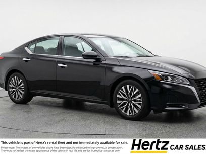 Used 2025 Nissan Altima 2.5 SV