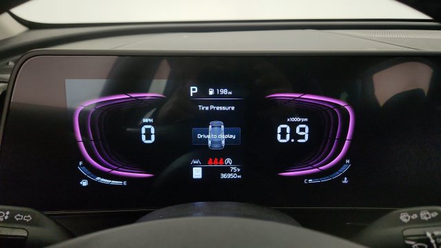 Used 2025 Kia Sportage EX FWD image 58