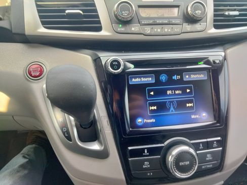 Used 2016 Honda Odyssey EX image 22