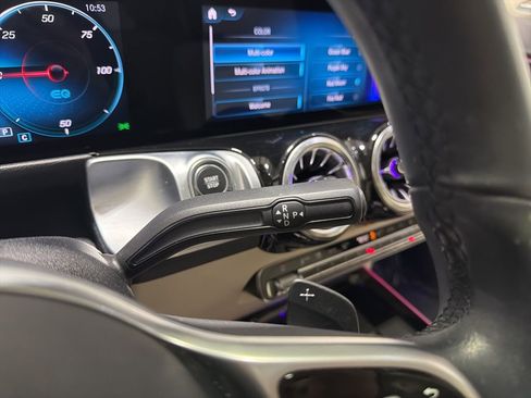 Used 2022 Mercedes-Benz EQB 300 300 image 17