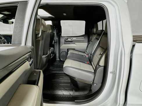 Certified 2026 Chevrolet Silverado 1500 ZR2 AWD/4WD image 23