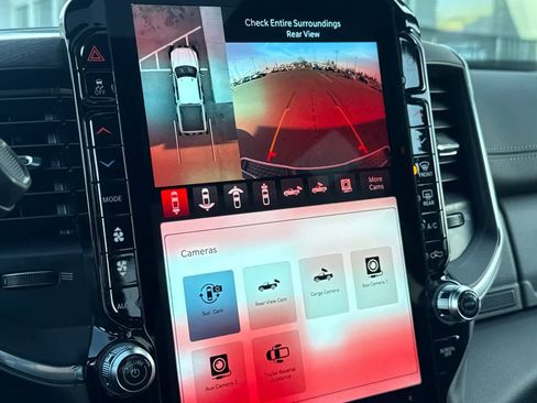 New 2026 RAM 2500 Laramie AWD/4WD image 21