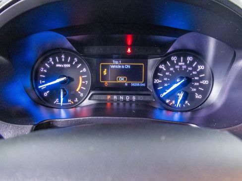 Used 2019 Ford Explorer XLT image 22