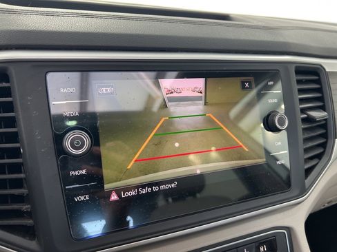 Used 2021 Volkswagen Atlas SE w/ Panoramic Sunroof Package image 13