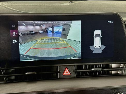Certified 2023 Kia Sportage EX FWD image 16