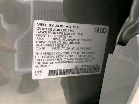 Certified 2025 Audi Q3 2.0T Premium Plus w/ Premium Plus Package image 18