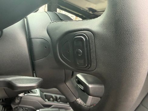 Used 2023 Jeep Wrangler Sport image 13