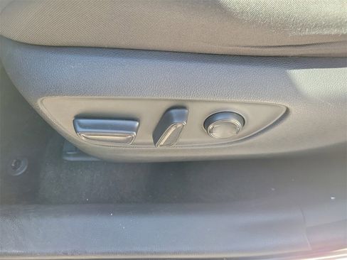 Used 2024 Toyota RAV4 XLE image 17