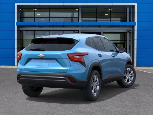 New 2026 Chevrolet Trax LS FWD image 4