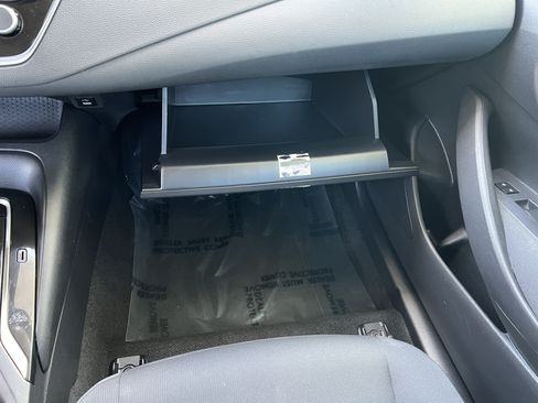 Used 2024 Toyota Corolla LE FWD image 34