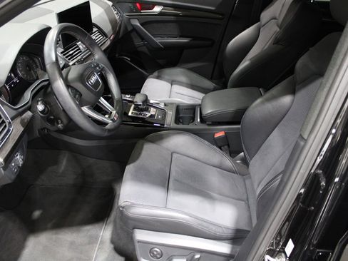 Used 2022 Audi SQ5 Premium w/ Convenience Package image 21