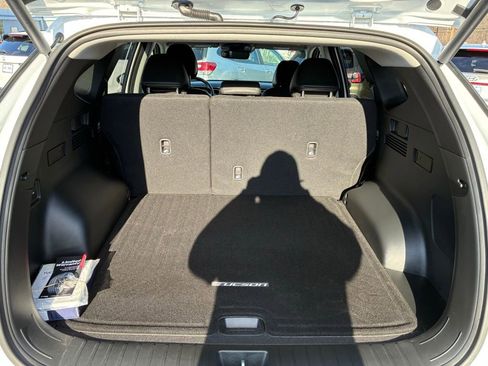 Used 2024 Hyundai Tucson Limited image 12