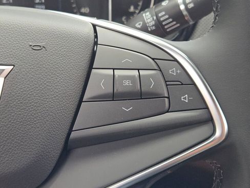 New 2025 Cadillac XT5 Luxury w/ LPO, Red Accent Package image 33