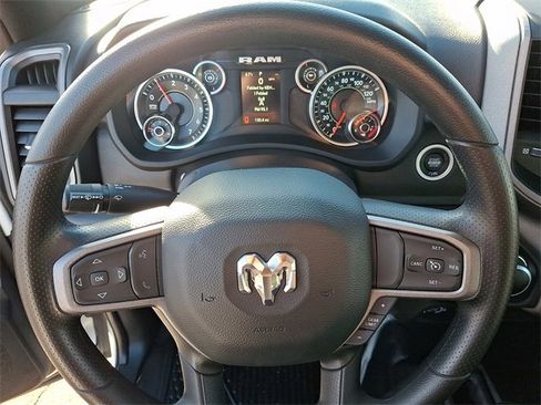 Used 2024 RAM 2500 Tradesman w/ Chrome Appearance Group image 18