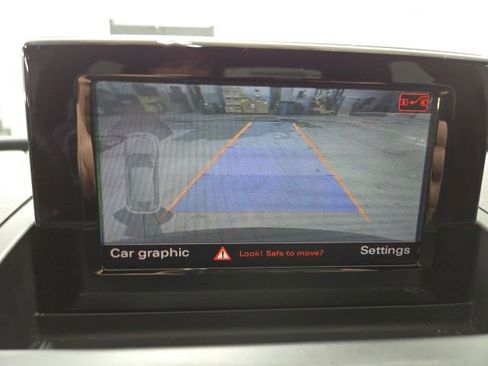 Used 2018 Audi Q3 2.0T Premium w/ Convenience Package image 29