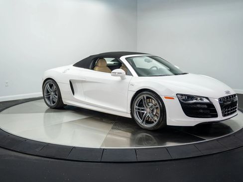 Used 2011 Audi R8 V10 image 11