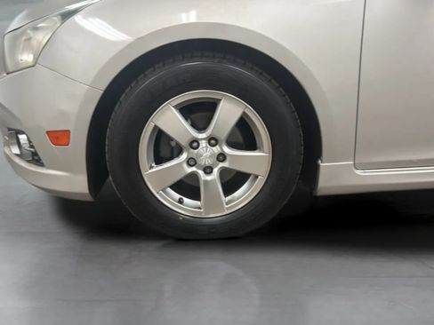 Used 2013 Chevrolet Cruze LT w/ All-Star Edition FWD image 27