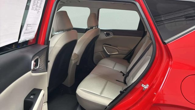 Used 2025 Kia Soul LX FWD image 19