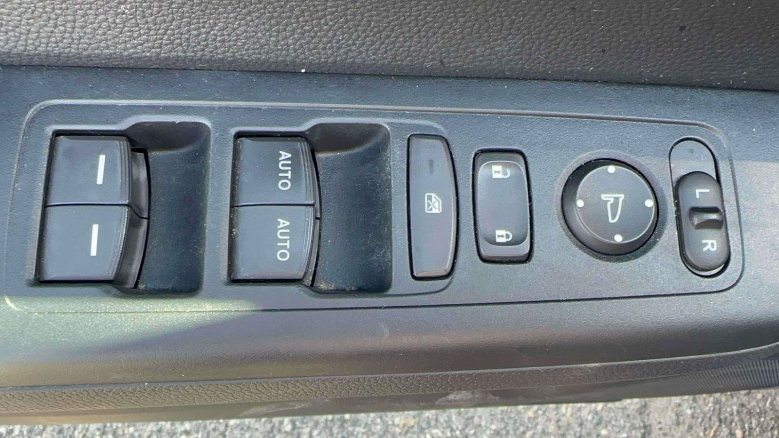 Used 2024 Honda CR-V Sport image 14