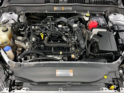 Used 2020 Ford Fusion SE FWD image 11