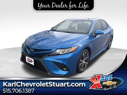 Used 2018 Toyota Camry SE w/ Audio Package FWD image 1